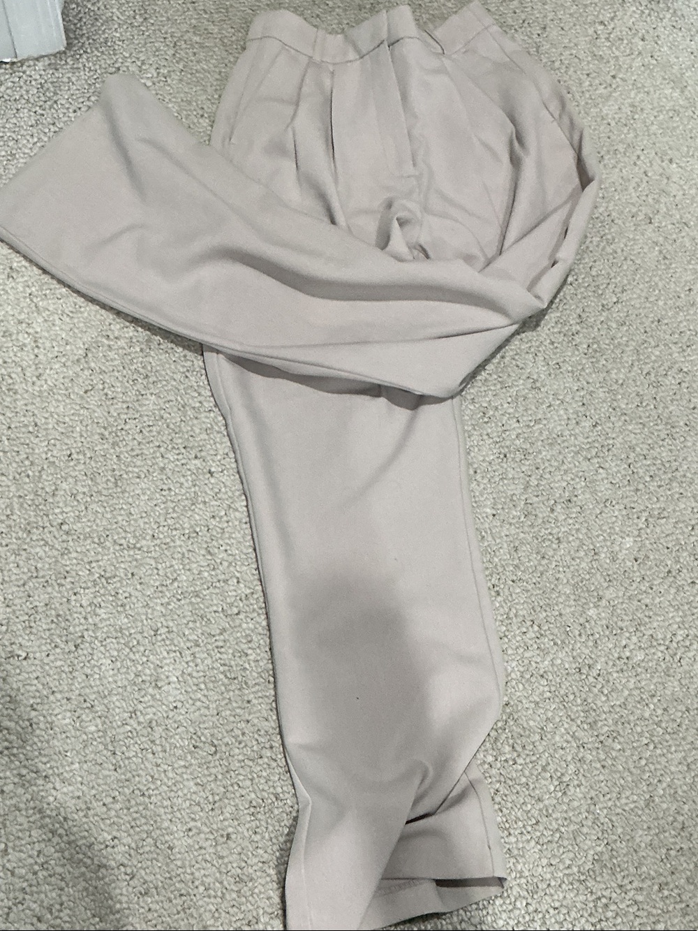 Abercrombie & Fitch Women's Pleated Trousers - Light Beige